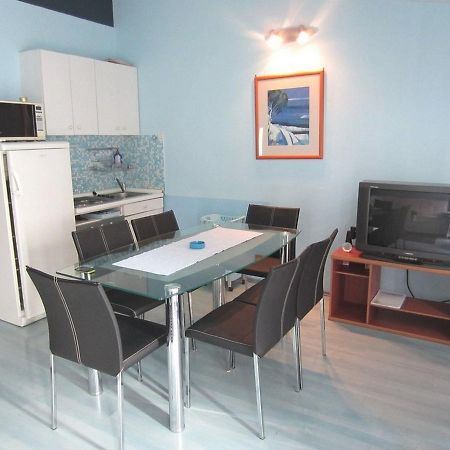 Apartments Zdenka Donji Okrug  Kültér fotó
