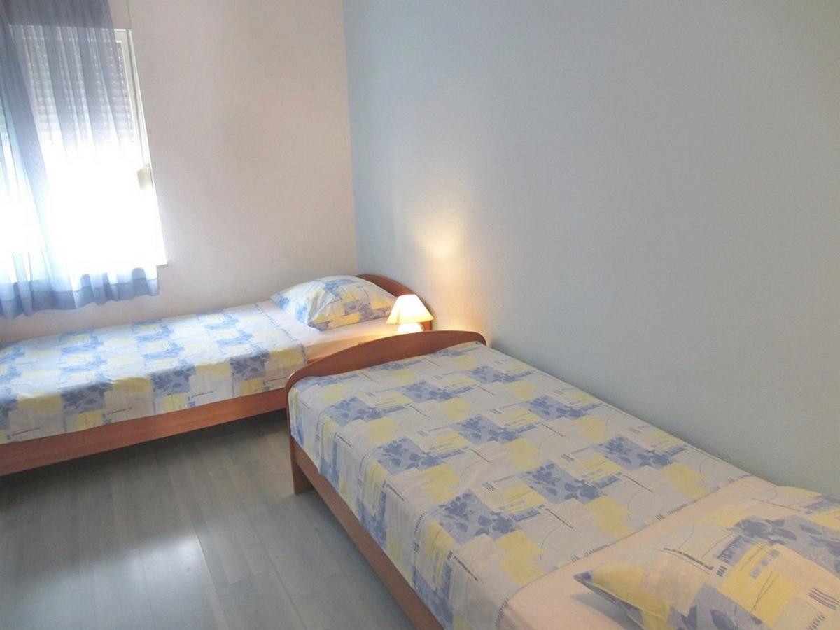 Apartments Zdenka Donji Okrug  Kültér fotó