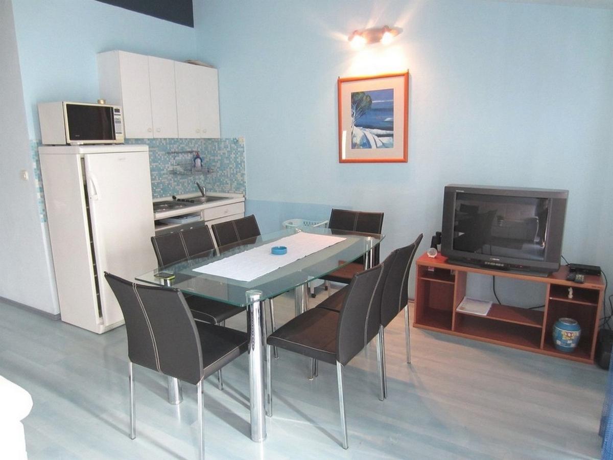 Apartments Zdenka Donji Okrug  Kültér fotó
