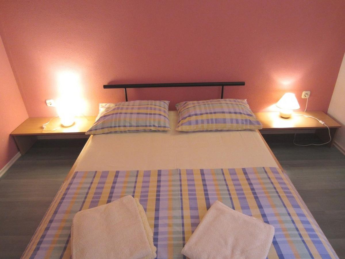 Apartments Zdenka Donji Okrug  Kültér fotó
